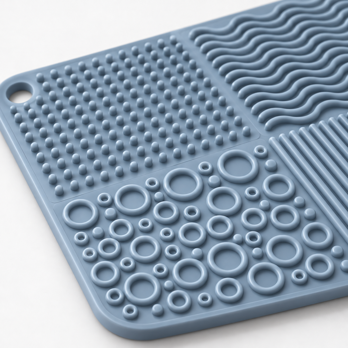 Nuvessaro Textured Makeup Brush Cleaning Mat