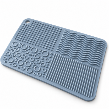 Nuvessaro Textured Makeup Brush Cleaning Mat